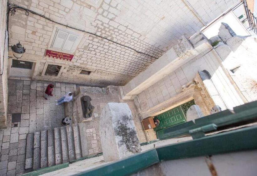 חדר סטנדרט, Rooms Base