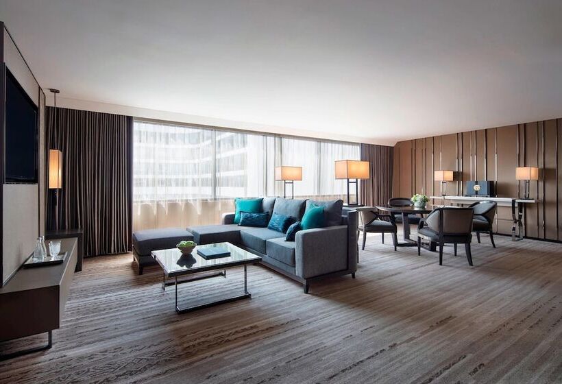 스위트, Bangkok Marriott Marquis Queens Park