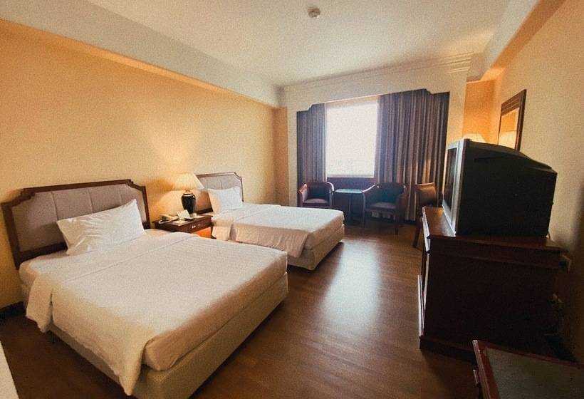 Номер Superior, Charoen Thani Hotel, Khon Kaen
