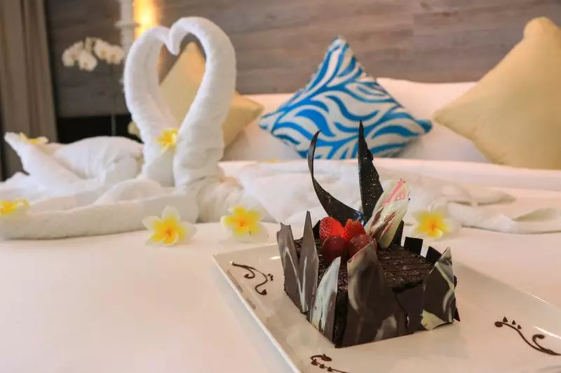 سوییت جونیور, Charoen Thani Hotel, Khon Kaen