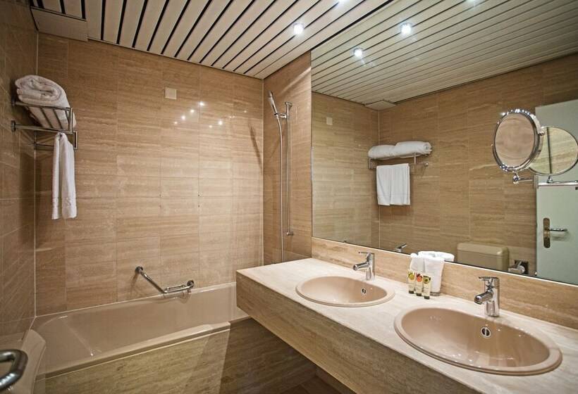 带河湖景观的轻年套房, La Palma Au Lac