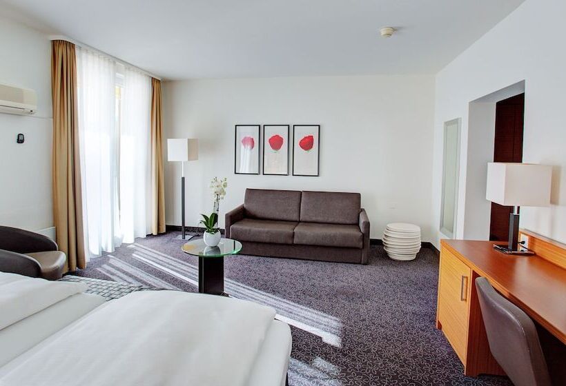 带河湖景观的轻年套房, La Palma Au Lac