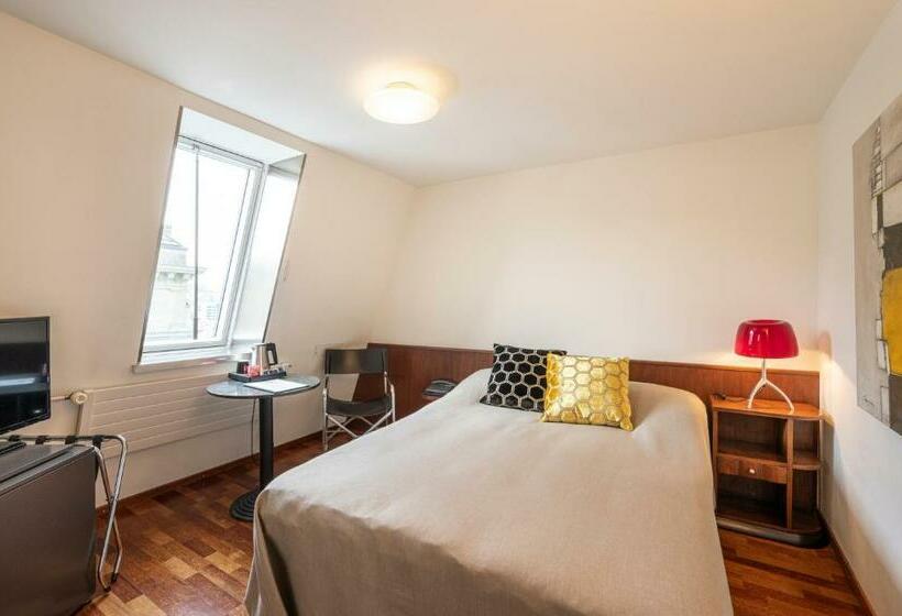 标准单人间, Rebstock