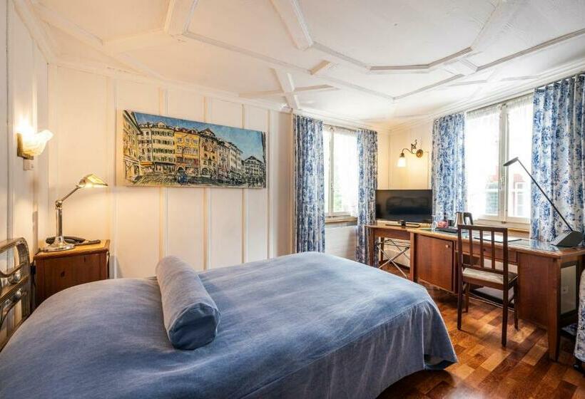 标准单人间, Rebstock