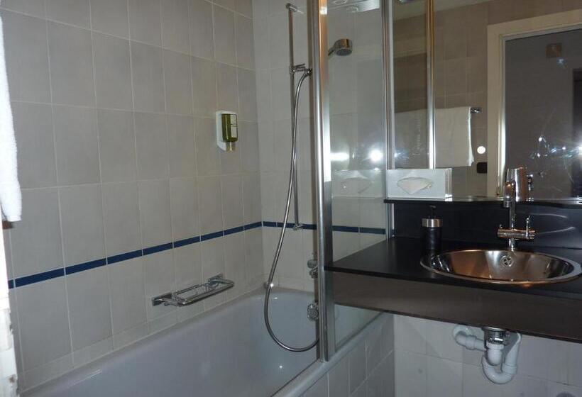 2 Bedrooms Apartment Lake View, Rebstock