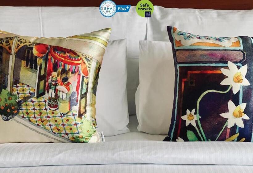 سوییت, Royal Phuket City Hotel Sha Extra Plus