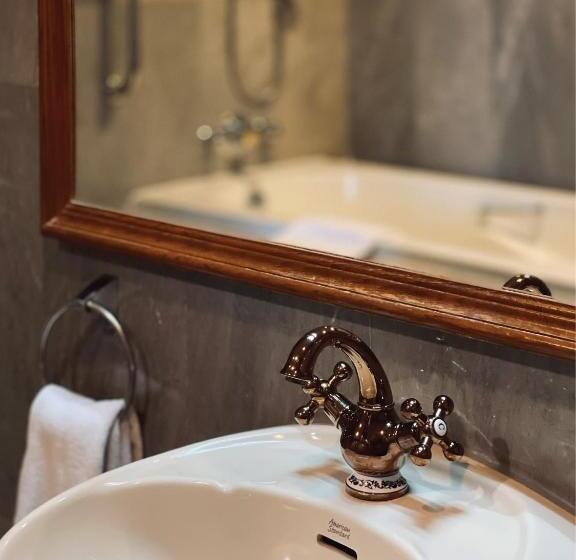 سوییت اجرایی, Royal Phuket City Hotel Sha Extra Plus