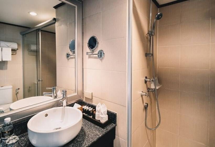 Номер Superior, Impiana Beach Front Resort Chaweng Noi, Koh Samui