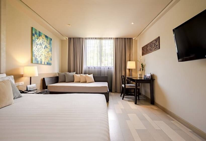 Номер Superior, Impiana Beach Front Resort Chaweng Noi, Koh Samui