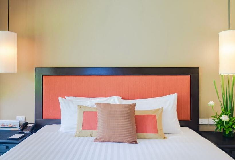 Хижина Superior, Impiana Beach Front Resort Chaweng Noi, Koh Samui