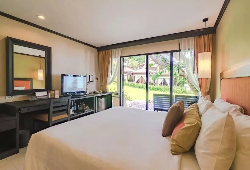کلبه سوپریور, Impiana Beach Front Resort Chaweng Noi, Koh Samui