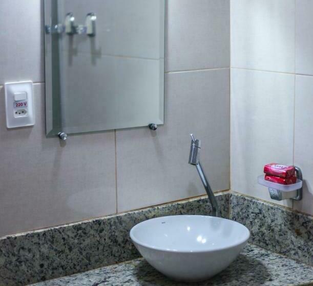 اتاق استاندارد سه نفره, Espaço Viana