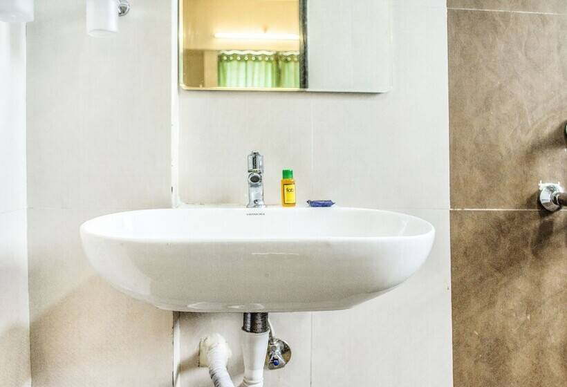 غرفة ديلوكس, Treebo Diamond Residency   Ddpk Inn