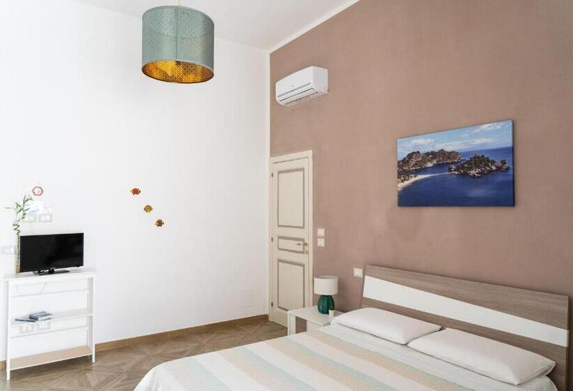 스탠다드 트리플 룸, Portosalvo Rooms