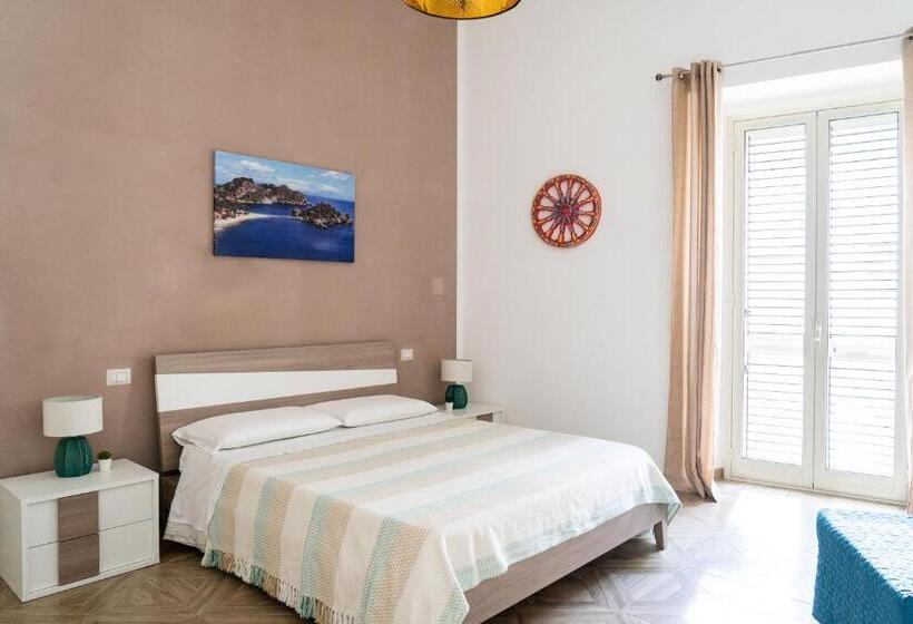 اتاق استاندارد سه نفره, Portosalvo Rooms