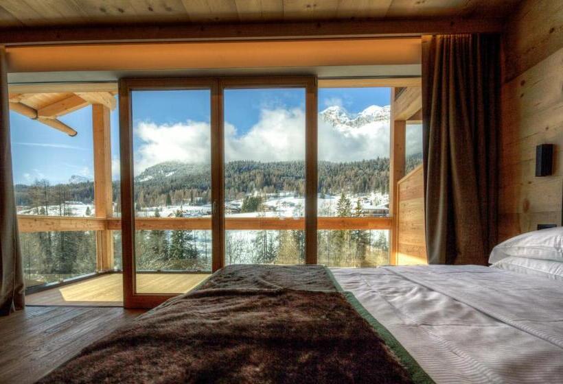 Полулюкс Одноместный с Террасой, Dolomiti Lodge Alverà