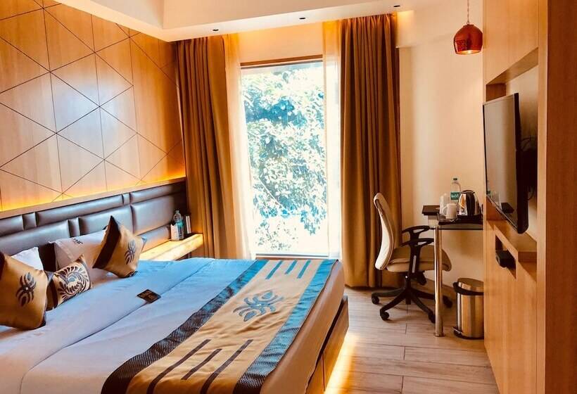 수피리어 룸, Jrd Pride Business