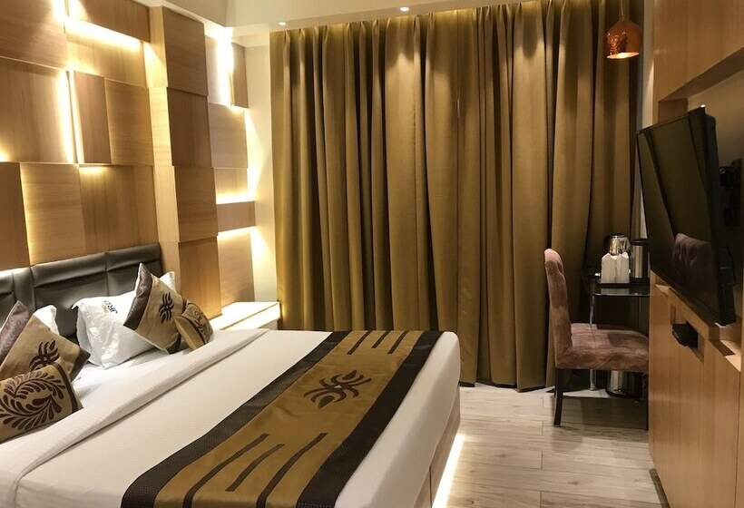 수피리어 룸, Jrd Pride Business