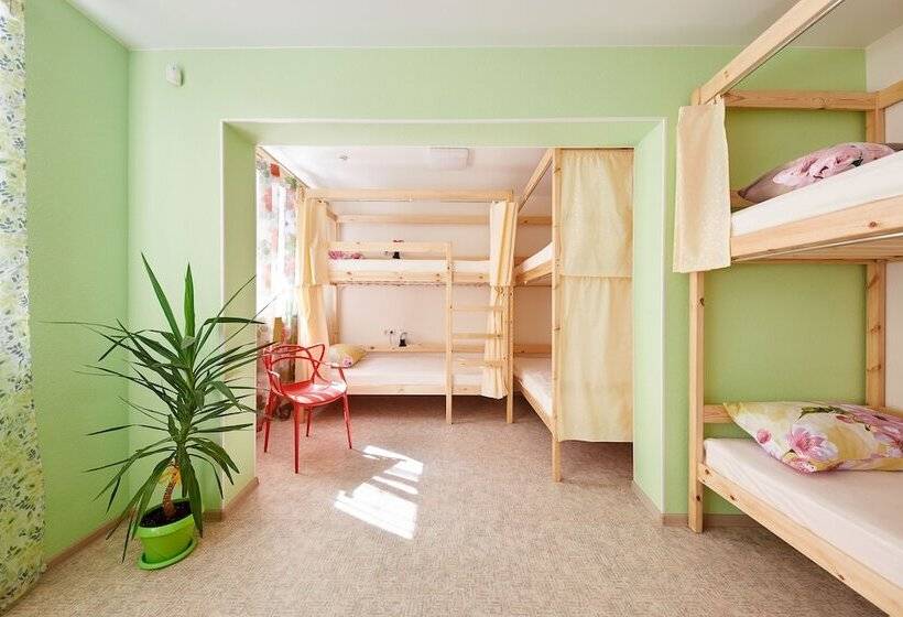 מיטה בחדר משותף, Hostels Rus   Tomsk