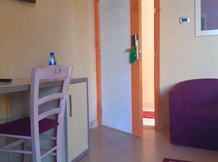 اتاق لوکس, Medal