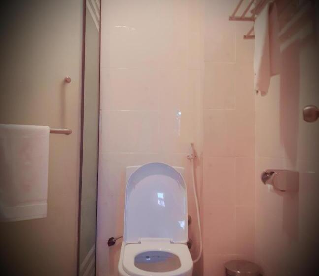 اتاق لوکس, Medal