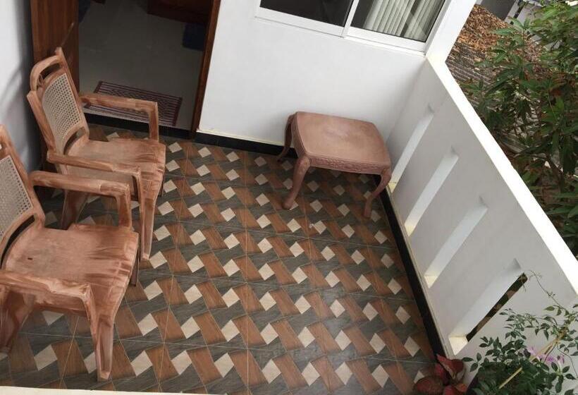 غرفة ديلوكس مزودة بشرفة, Anna Tourist Inn