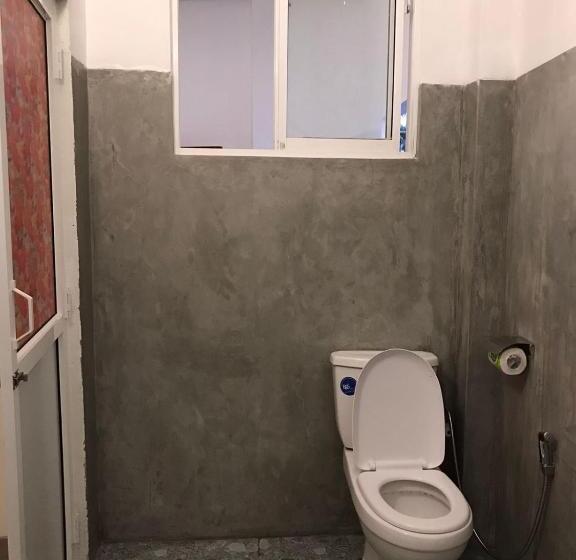 غرفة عائلية مطلّة علي البحر, Anna Tourist Inn