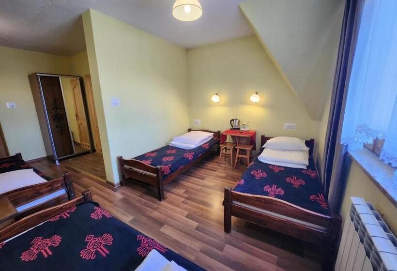 חדר קלאסי לארבעה, Willa U Renaty - Widok Na Giewont