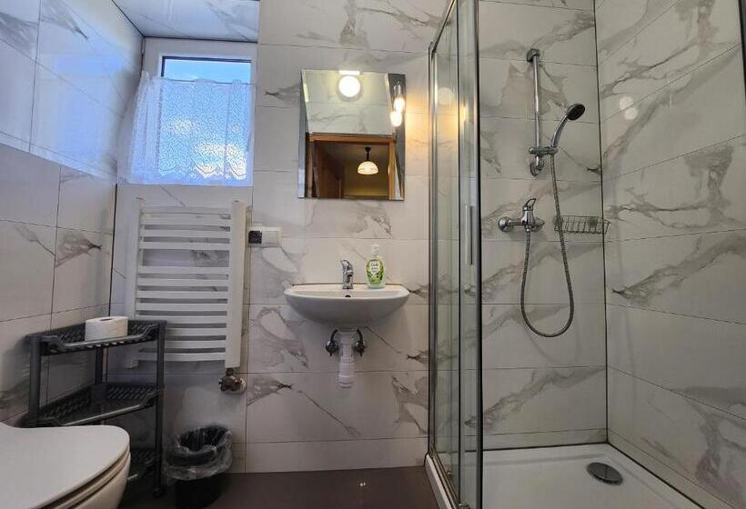 חדר קלאסי לארבעה, Willa U Renaty - Widok Na Giewont