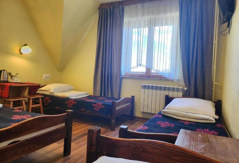 חדר קלאסי לארבעה, Willa U Renaty - Widok Na Giewont