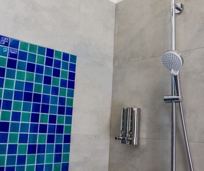 Кровать в Общей Комнате, Lazy Koala