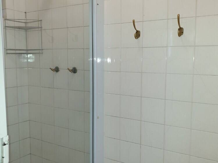 חדר סטנדרט יחיד, Zebra Crossing Backpacker