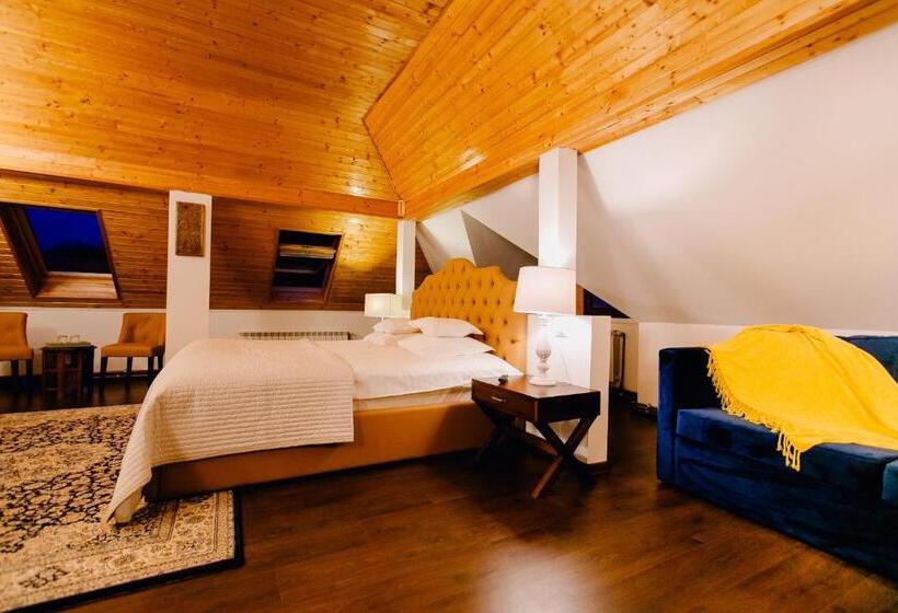 سوییت جونیور با بالکن, Casa Natalia