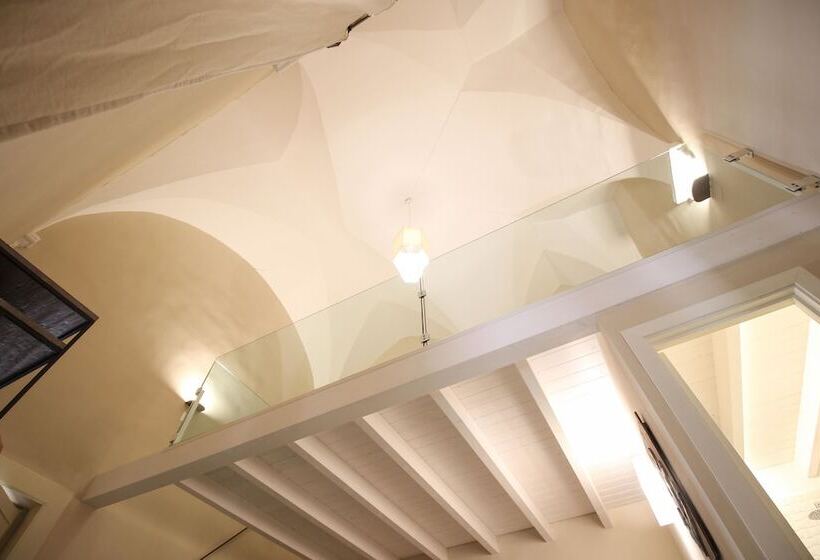 Люкс Повышенной Комфортности, Il Giardino Della Regina