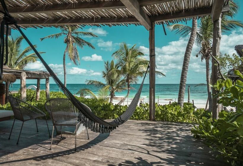 سوئیت مستر با چشمانداز دریا, Delek Tulum