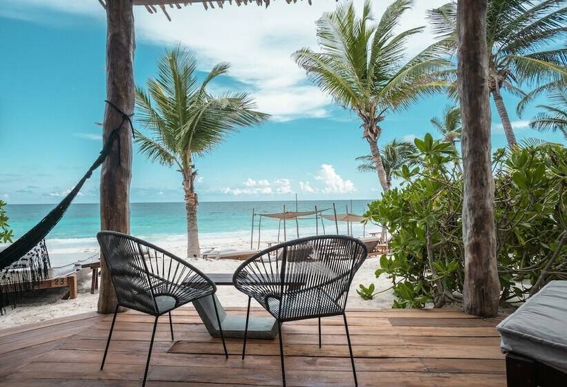 سوئیت مستر با چشمانداز دریا, Delek Tulum