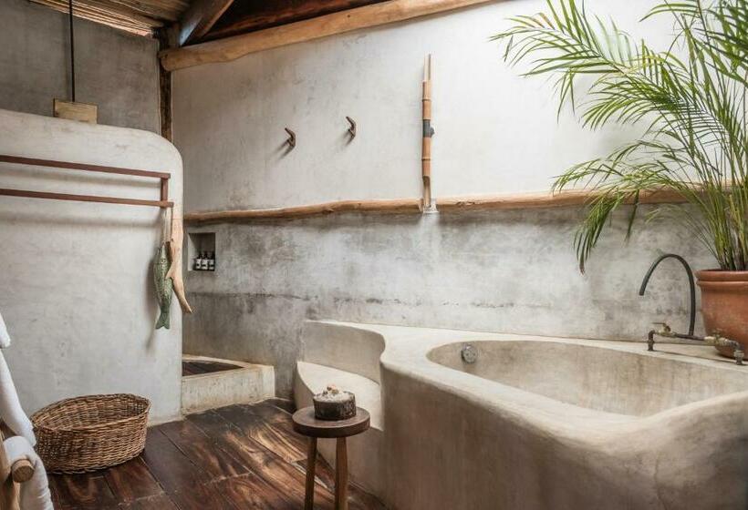 سوییت با چشمانداز دریا, Delek Tulum