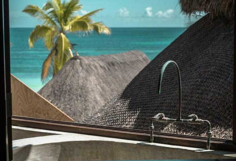 اتاق سوپریور با چشمانداز باغ, Delek Tulum