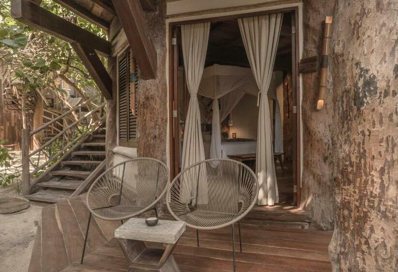 اتاق سوپریور با چشمانداز باغ, Delek Tulum