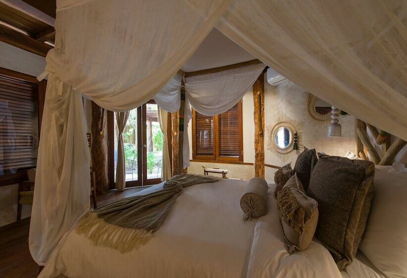 اتاق سوپریور با چشمانداز باغ, Delek Tulum