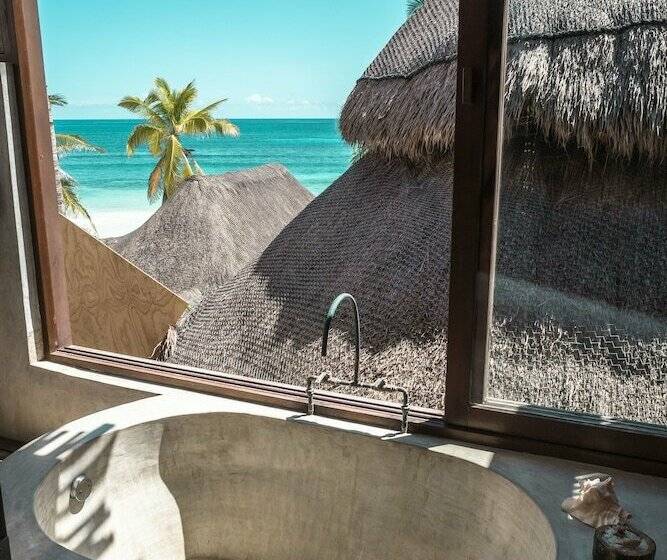 اتاق سوپریور با چشمانداز باغ, Delek Tulum