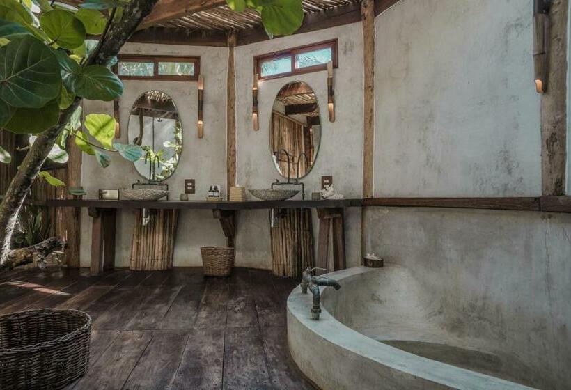 سوییت با چشمانداز دریا, Delek Tulum