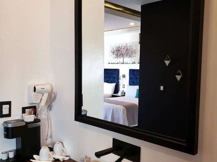 标准间, La Cima Del Valle