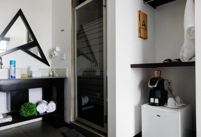 标准单人间, La Cima Del Valle