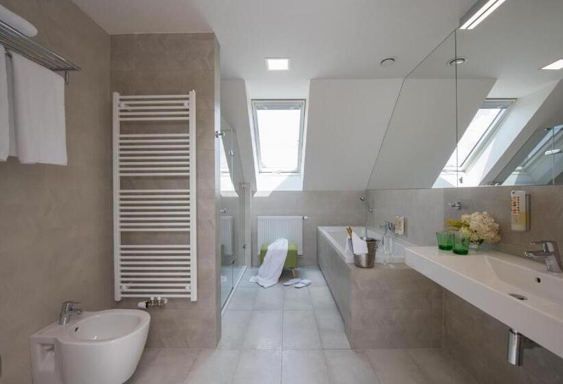 סוויטה עם טרסה, Panská Zahrada