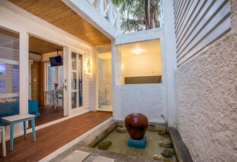 اتاق خانوادگی, Santorini Beach Resort