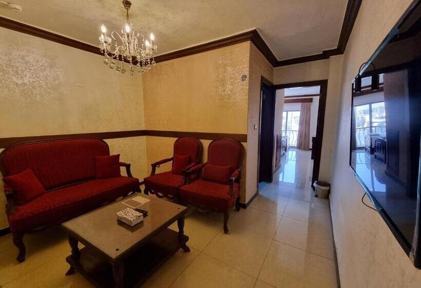 اتاق استاندارد یک تخته با بالکن, Nahas Plaza