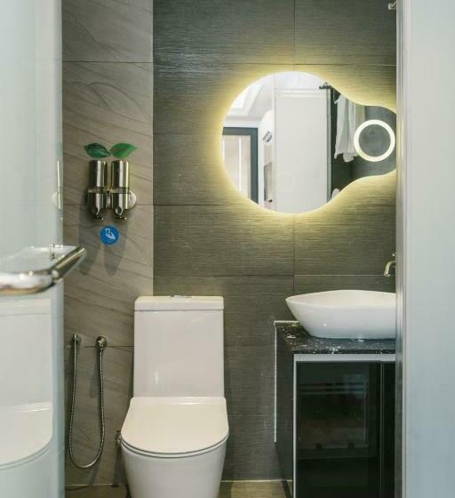 غرفة قياسية, A&r Boutique