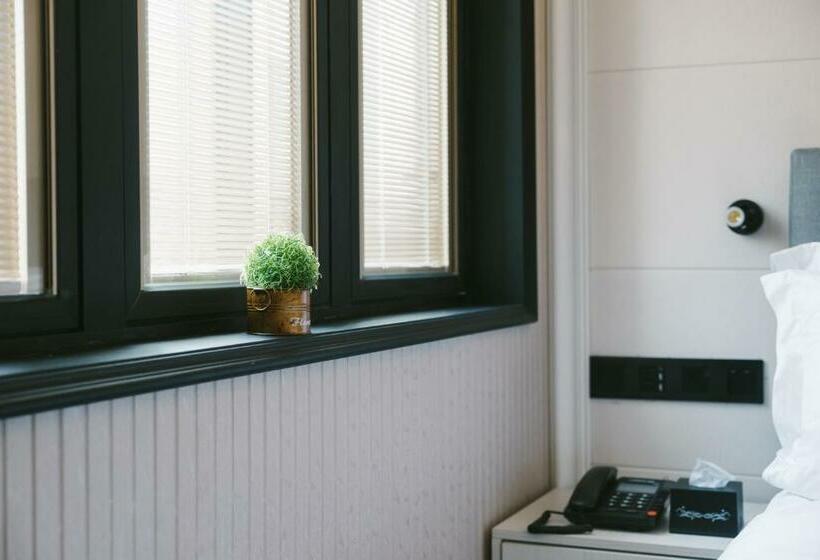 غرفة سوبيريور, A&r Boutique