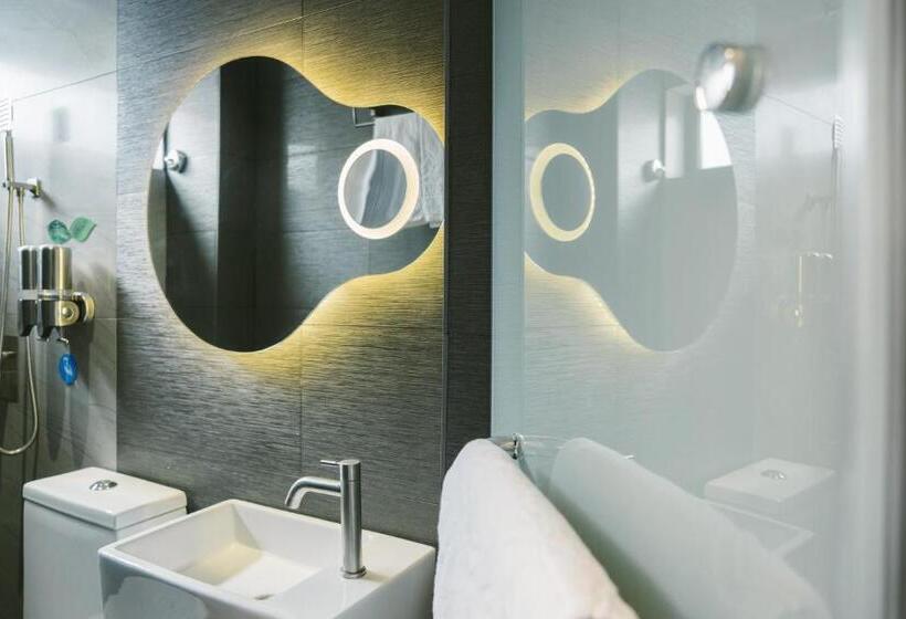 غرفة قياسية مزوَّدة بشُرفة, A&r Boutique